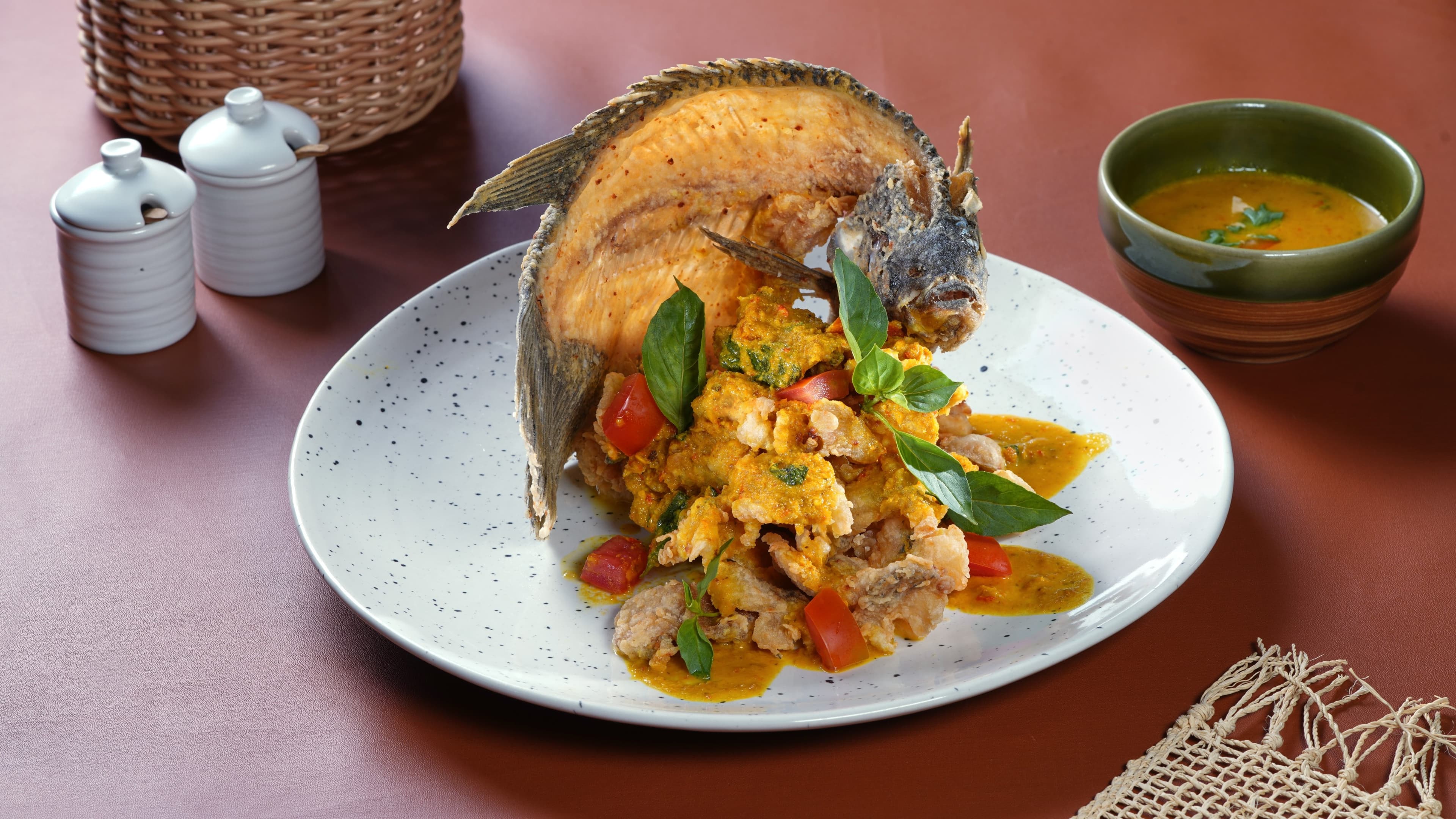 Gurame Goreng Saus Woku